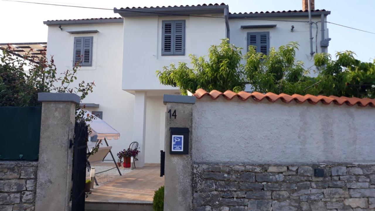Holiday Home Dioniza فودنيان المظهر الخارجي الصورة