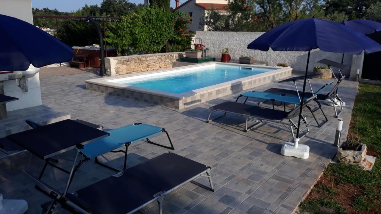 Holiday Home Dioniza فودنيان المظهر الخارجي الصورة