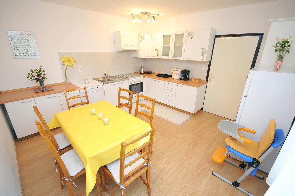 Holiday Home Dioniza فودنيان الغرفة الصورة