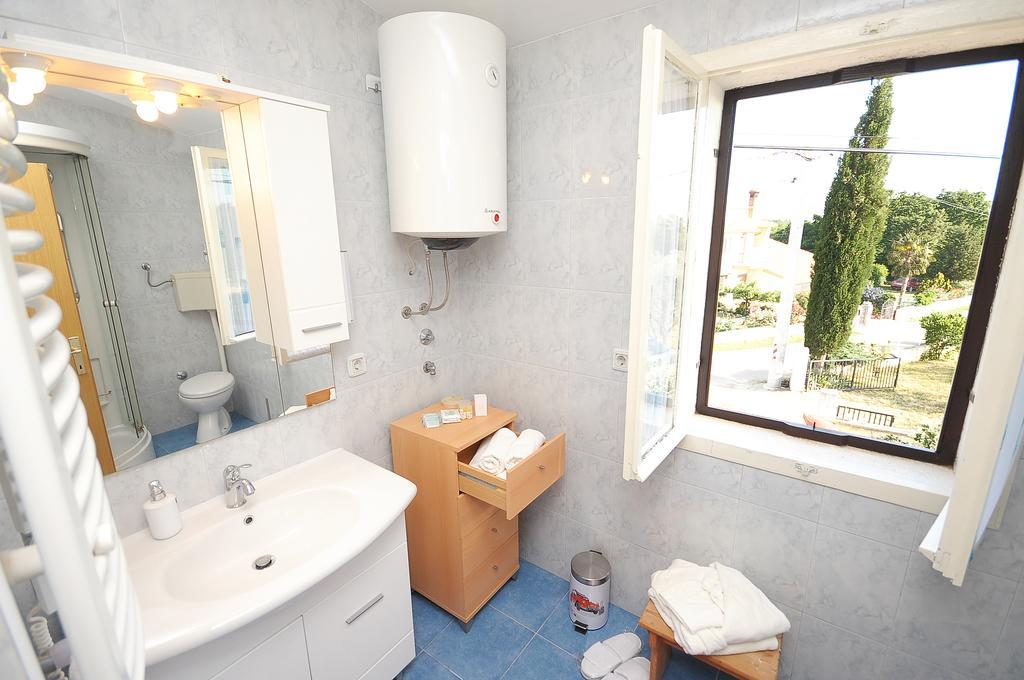Holiday Home Dioniza فودنيان الغرفة الصورة