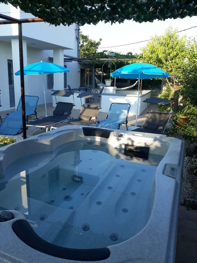 Holiday Home Dioniza فودنيان المظهر الخارجي الصورة